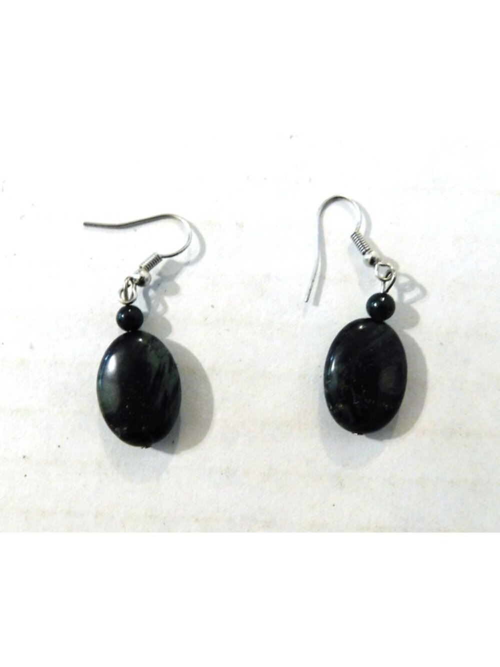 Black Stone Necklace and Fishhook Pierced Earrings 20" Twist Silver Tone Chain - Picture 6 of 11
